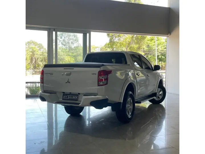 L200 TRITON 2.4 16V TURBO DIESEL SPORT HPE CD 4P 4X4 AUTOMÁT