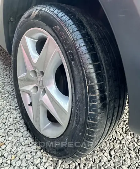 Sandero 1.6 16V 4P FLEX STEPWAY
