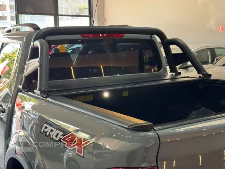 FRONTIER 2.3 16V TURBO DIESEL PRO4X CD 4X4 AUTOMÁTICO