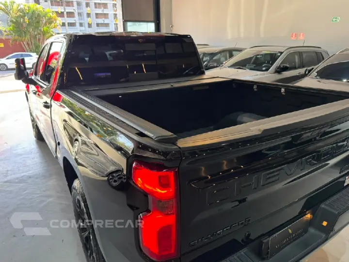 SILVERADO 5.3 V8 GASOLINA 1500 HIGH COUNTRY 4X4 AUTOMÁTICO