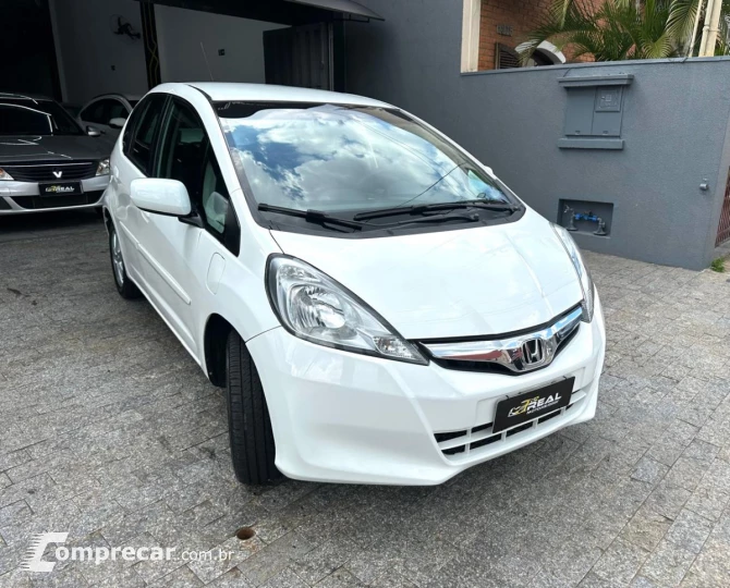 Fit LX 1.4/ 1.4 Flex 8V/16V 5p Mec.