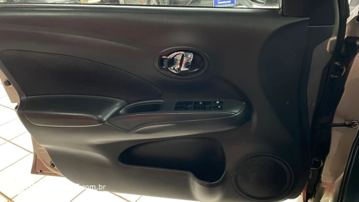 NISSAN VERSA 1.6 16V SV