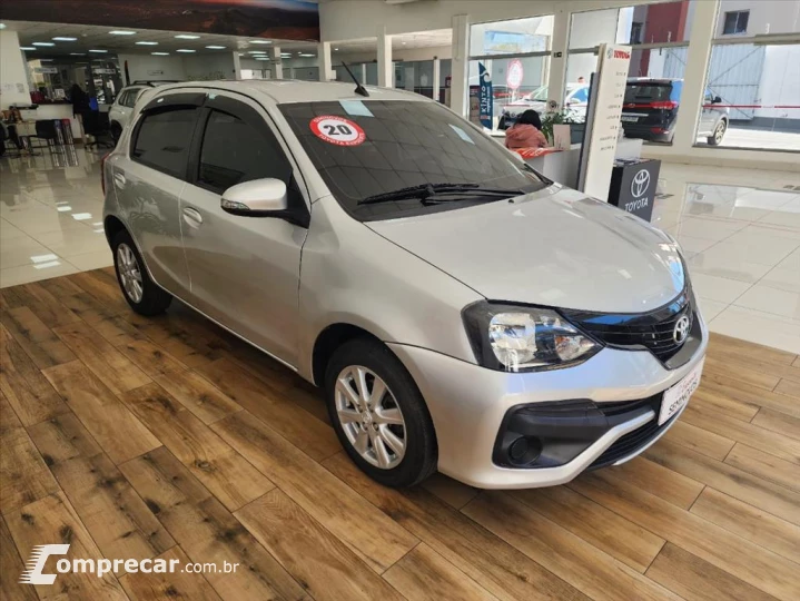 ETIOS 1.5 X PLUS 16V FLEX 4P AUTOMÁTICO