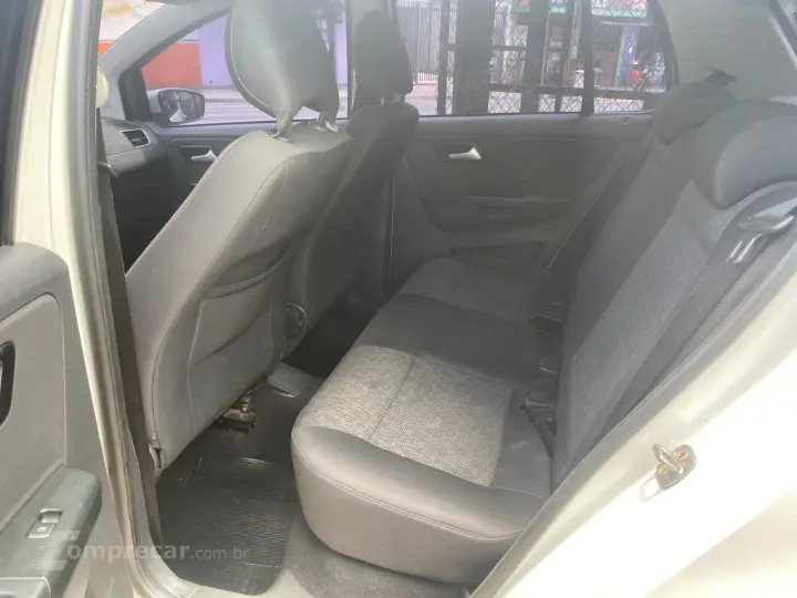 FOX 1.6 MI Trendline 8V