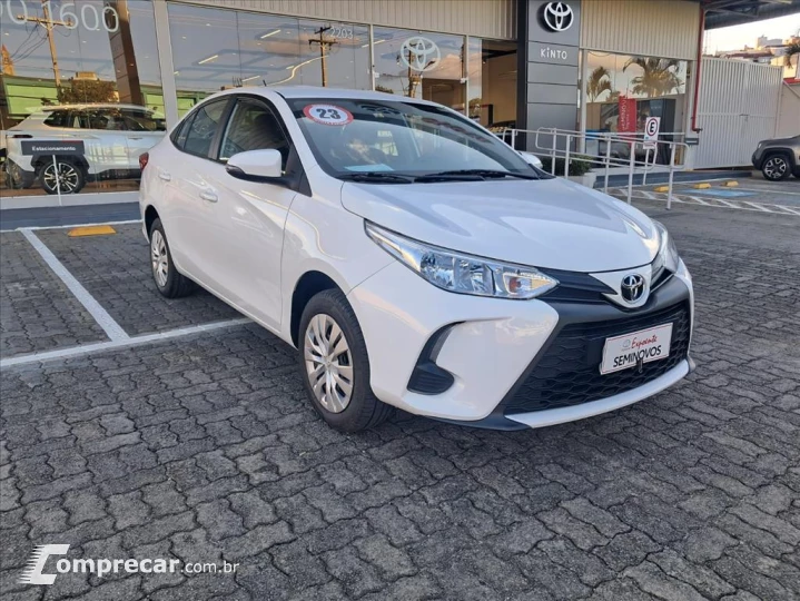 YARIS 1.5 16V FLEX SEDAN XL LIVE MULTIDRIVE