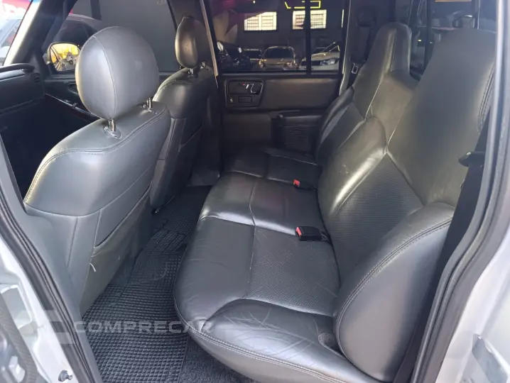 S10 2.4 MPFI Executive 4X2 CD 8V