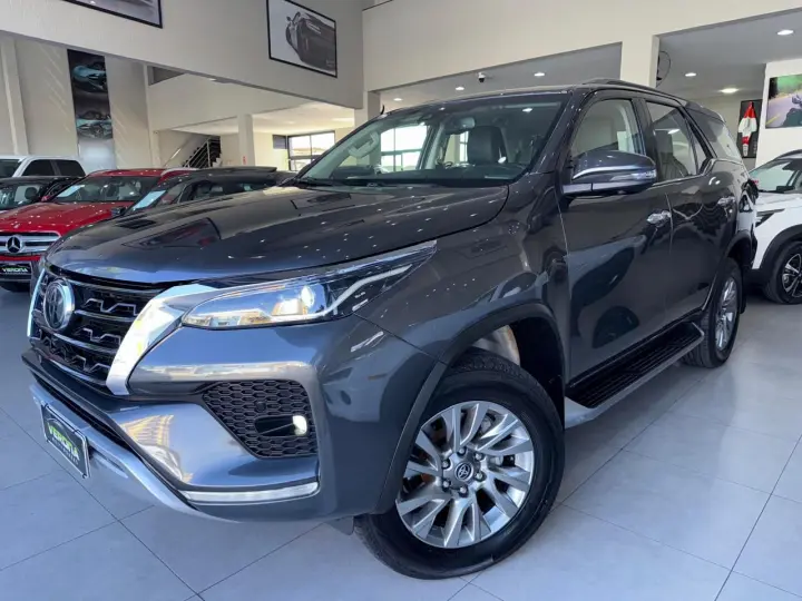 HILUX SW4 2.8 D-4d Turbo SRX 7L 4X4