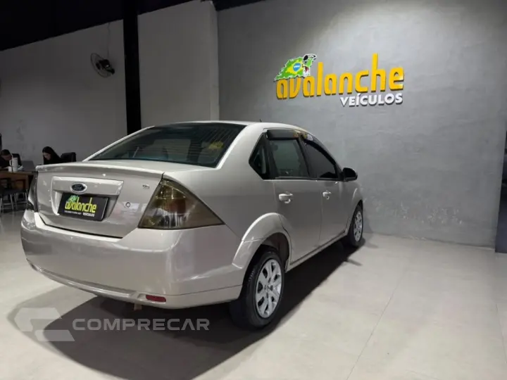 FIESTA 1.6 ROCAM SEDAN 8V FLEX 4P MANUAL