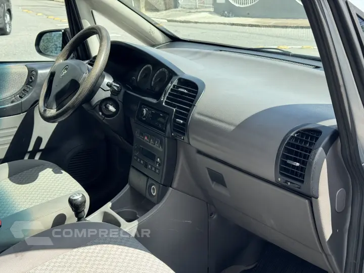 ZAFIRA 2.0 MPFI Comfort 8V