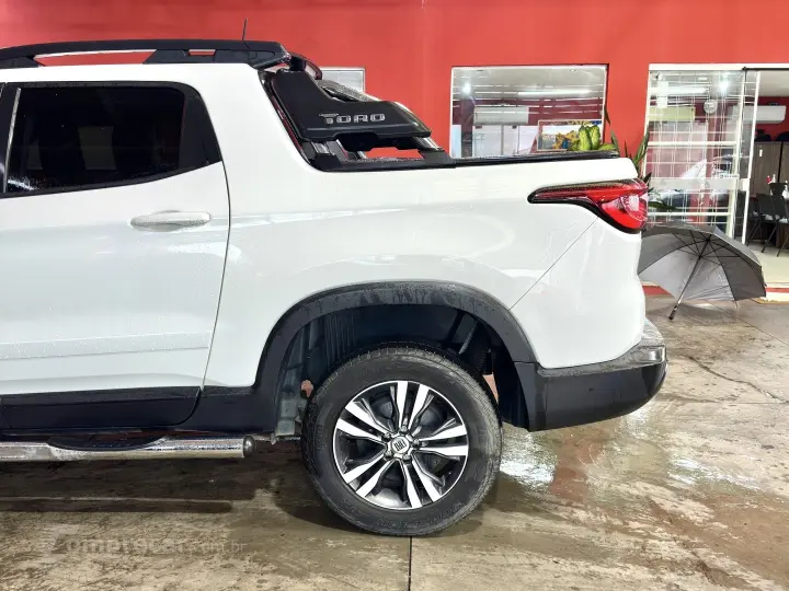 TORO 2.0 16V TURBO DIESEL FREEDOM 4WD AT9