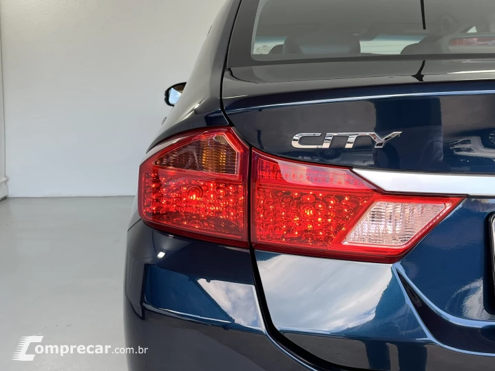 CITY 1.5 DX Sedan 16V