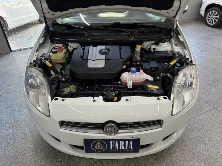 Bravo ESSENCE 1.8 Flex 16V 5p