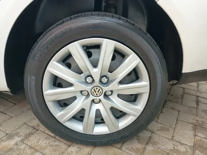 POLO SEDAN 1.6 MI 8V FLEX 4P MANUAL