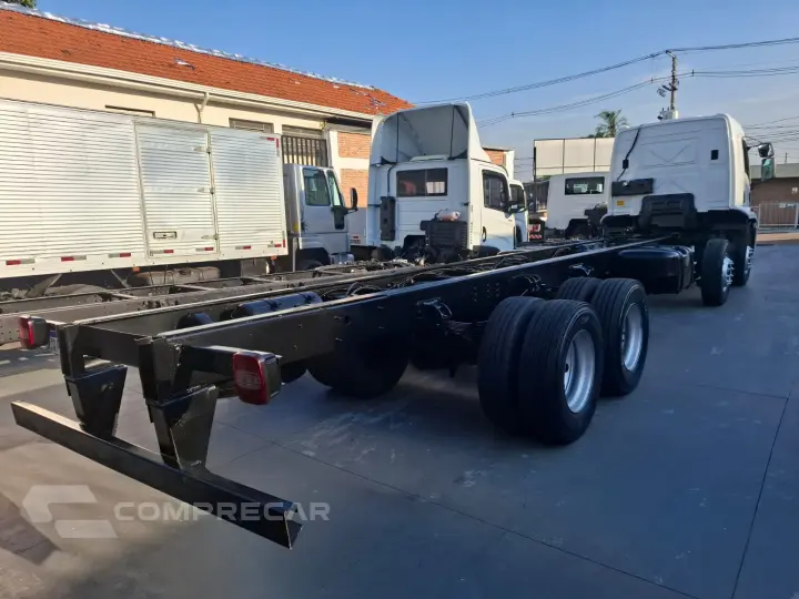 Cargo 3031 Bitruck