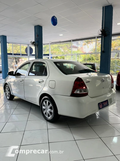 ETIOS 1.5 X Sedan 16V