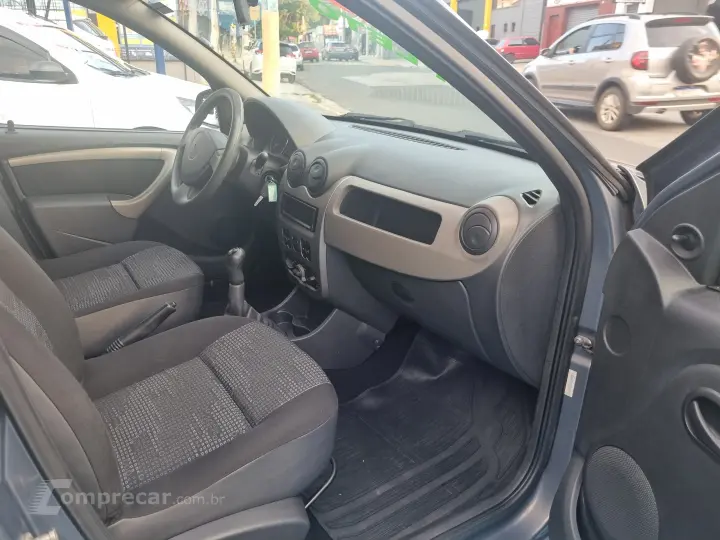 SANDERO 1.6 Expression 8V