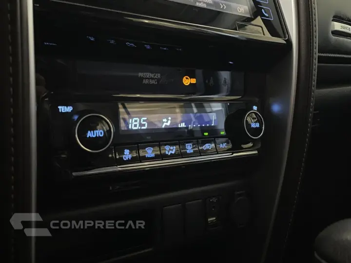 HILUX SW4 2.7 SRV 7 LUGARES 4X2 16V FLEX 4P AUTOMÁTICO