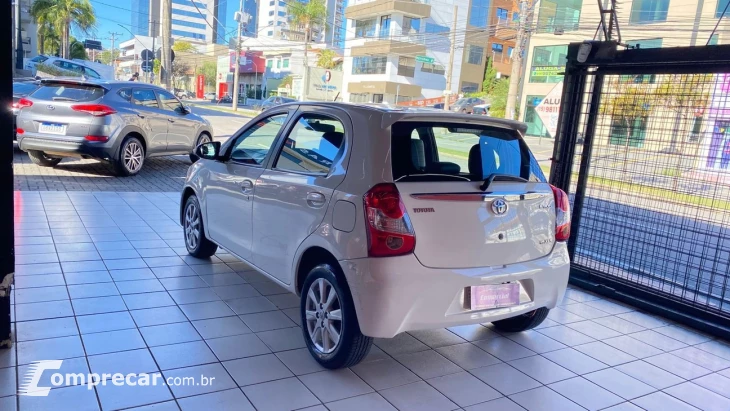 TOYOTA ETIOS 1.5 XLS 16V