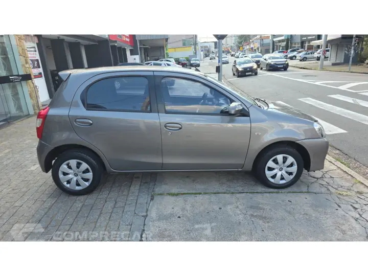 ETIOS 1.5 XS 16V FLEX 4P AUTOMÁTICO
