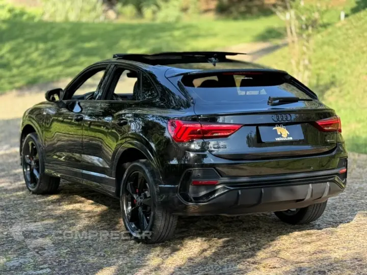 Q3 2.0 40 TFSI GASOLINA SPORTBACK PERFORMANCE BLACK QUATTRO