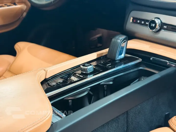 XC90 2.0 T8 HYBRID MOMENTUM AWD GEARTRONIC