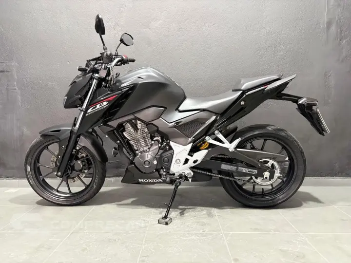 CB 300 F TWISTER CBS