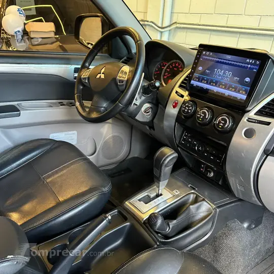 PAJERO DAKAR 3.2 HPE 4X4 7 Lugares 16V