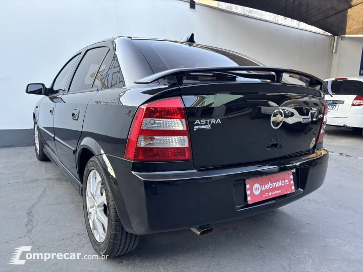 ASTRA 2.0 MPFI Advantage 8V