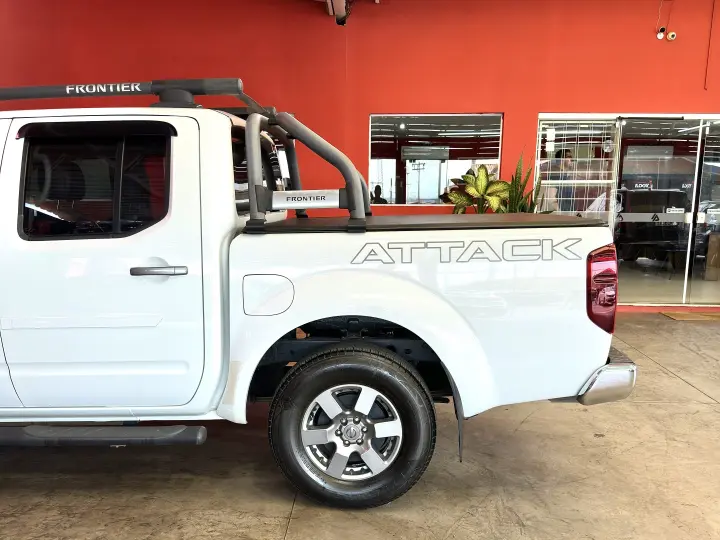 FRONTIER 2.5 SV ATTACK 4X4 CD TURBO ELETRONIC DIESEL 4P AUTO