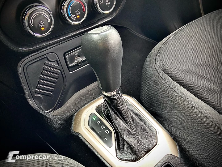 RENEGADE 1.8 16V Sport
