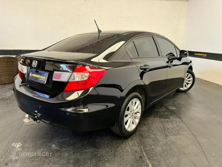 CIVIC SEDAN LXS 1.8/1.8 FLEX 16V AUT 4P