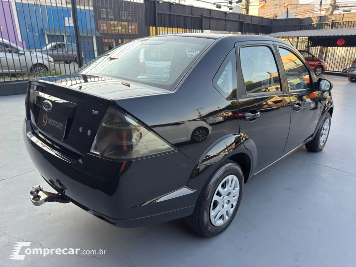 FIESTA 1.6 MPI Class Sedan 8V