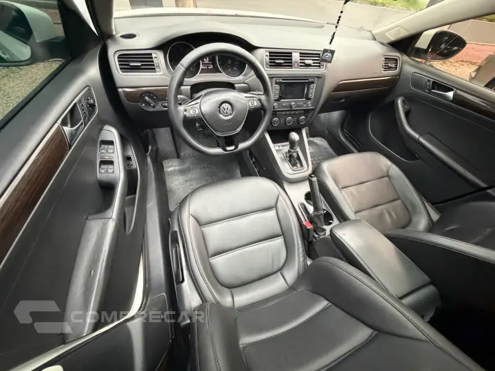 JETTA 2.0 COMFORTLINE FLEX 4P TIPTRONIC