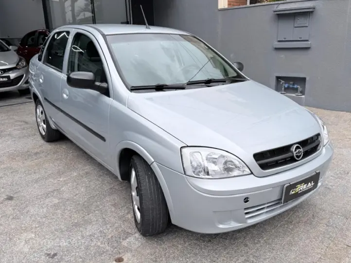 CORSA 1.0 MPFI Maxx Sedan 8V