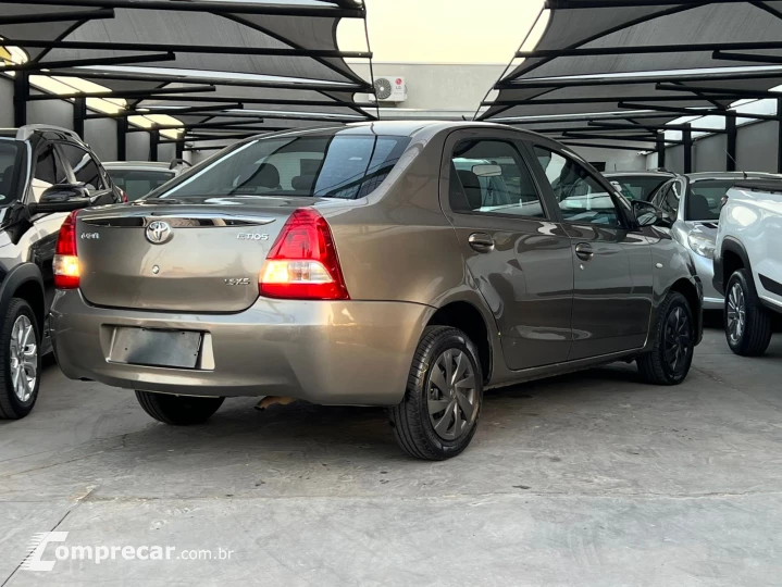 ETIOS 1.5 XS Sedan 16V