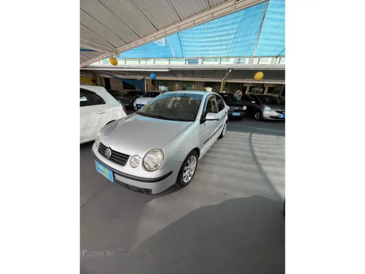 POLO SEDAN 1.6 8V GASOLINA 4P MANUAL
