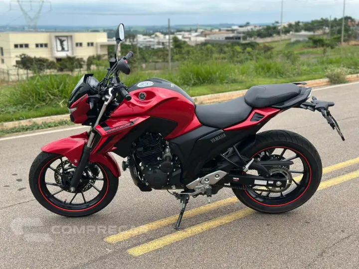 FZ25 FAZER CONNECTD