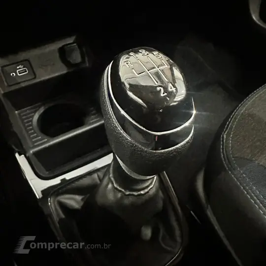 Kwid KWID Intense 1.0 Flex 12V 5p Mec.