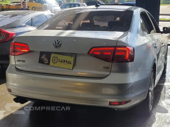 JETTA Highline 2.0 TSI 16V 4p Tiptronic