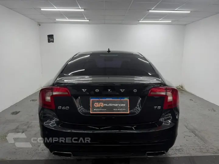 S60 T-5 MOMENTUM 2.0 245cv 4p
