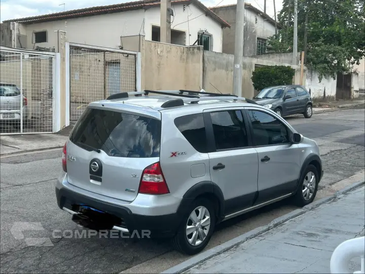 LIVINA 1.8 SL X-gear 16V