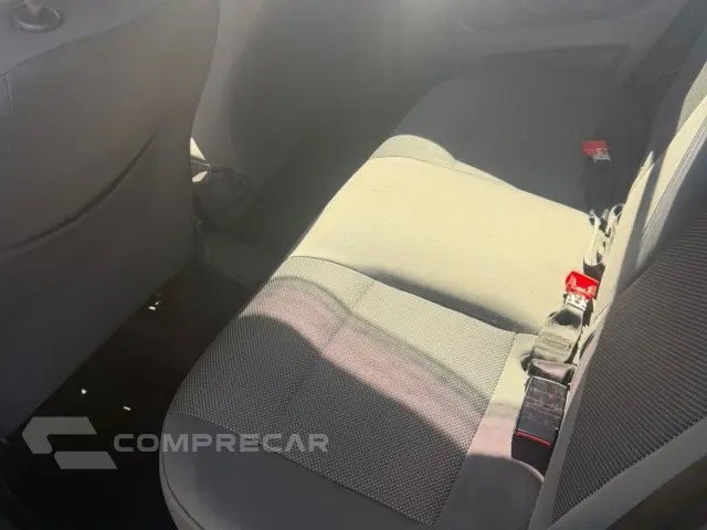 FOX - 1.0 MI 8V 4P MANUAL