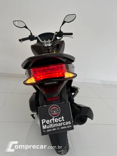 PCX 150 DLX
