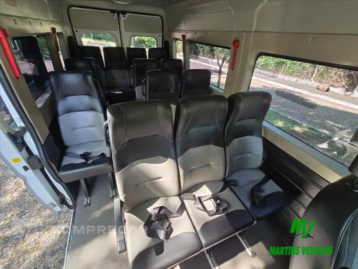 DUCATO 2.3 MULTIJET DIESEL MINIBUS MANUAL