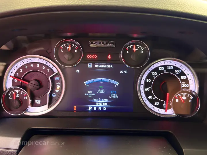 CLASSIC 5.7 V8 GASOLINA LARAMIE CD 4X4 AUTOMÁTICO