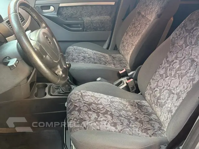 MERIVA - 1.8 MPFI MAXX 8V 4P MANUAL