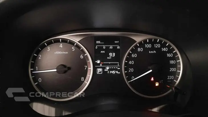 KICKS PLAY 1.6 16V FLEXSTART SENSE XTRONIC