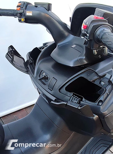 SUZUKI BURGMAN 650 EXECUTIVE