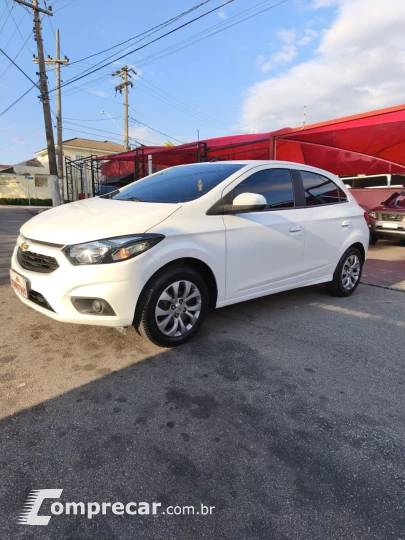 Onix Hatch 1.4 4P FLEX LT