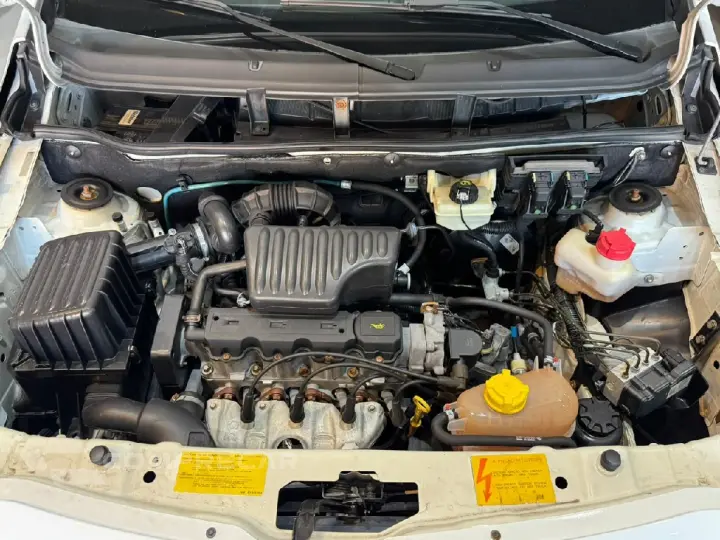 MONTANA 1.4 MPFI LS CS 8V FLEX 2P MANUAL